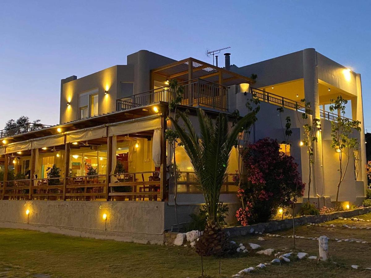 Houmas Apartments Yialos ภายนอก รูปภาพ