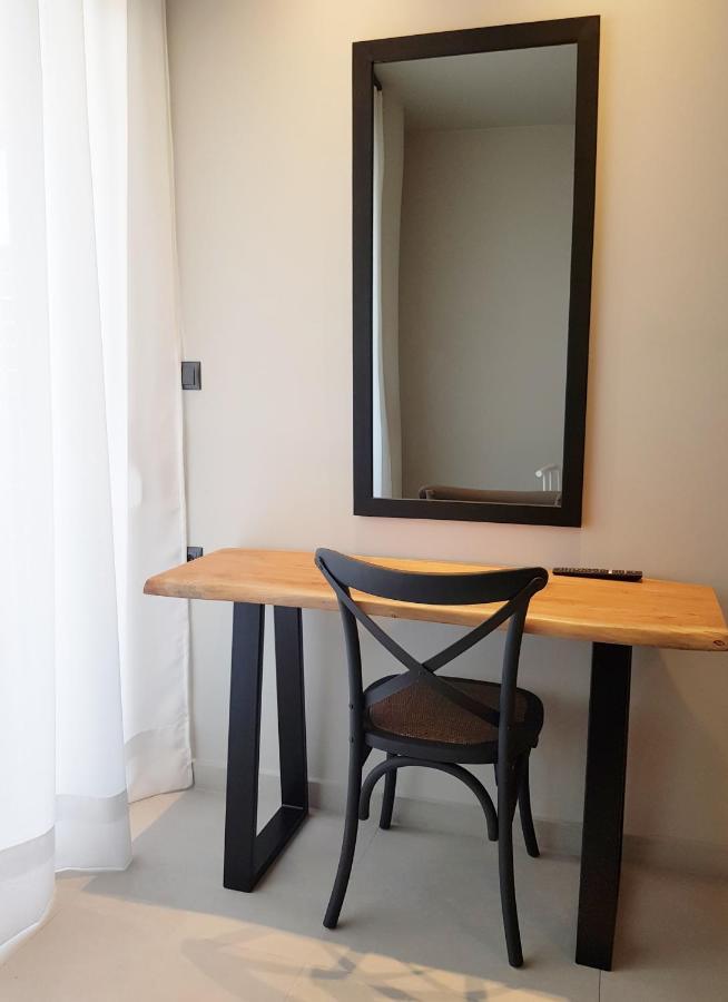 Houmas Apartments Yialos ภายนอก รูปภาพ