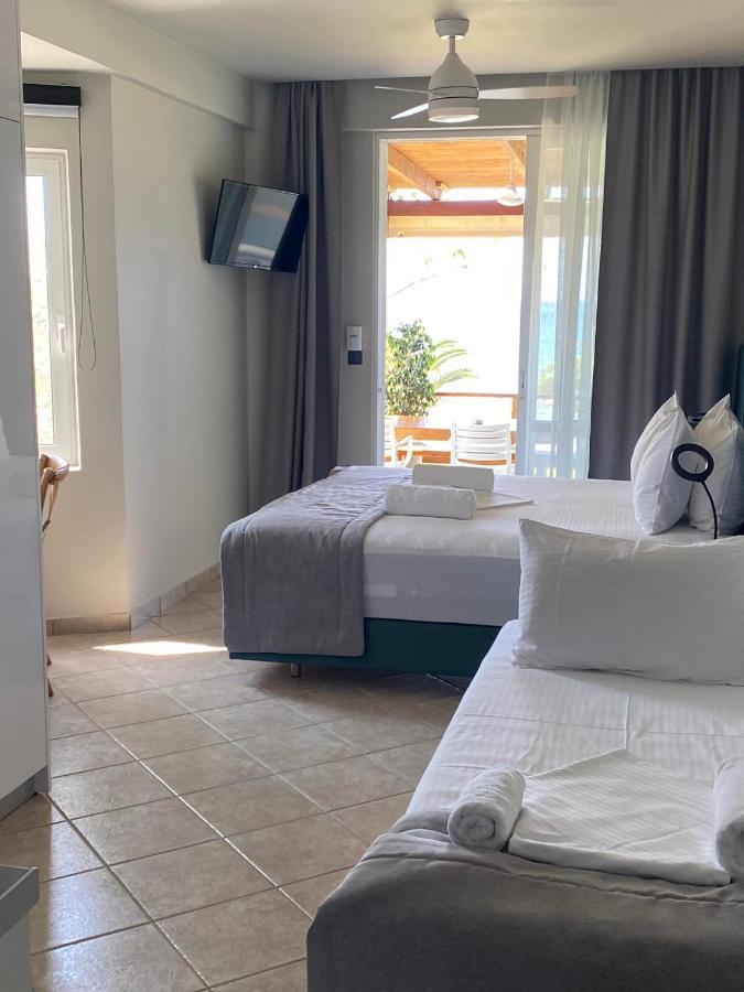 Houmas Apartments Yialos ภายนอก รูปภาพ